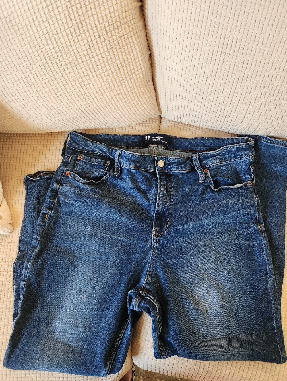GAP High Rise Universal Legging Jeans in Blue